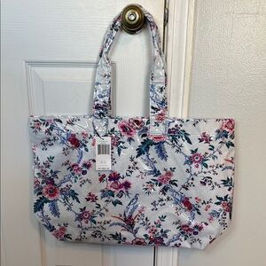 Vera Bradley Women’s City Shopper Tote in Magnifique Floral